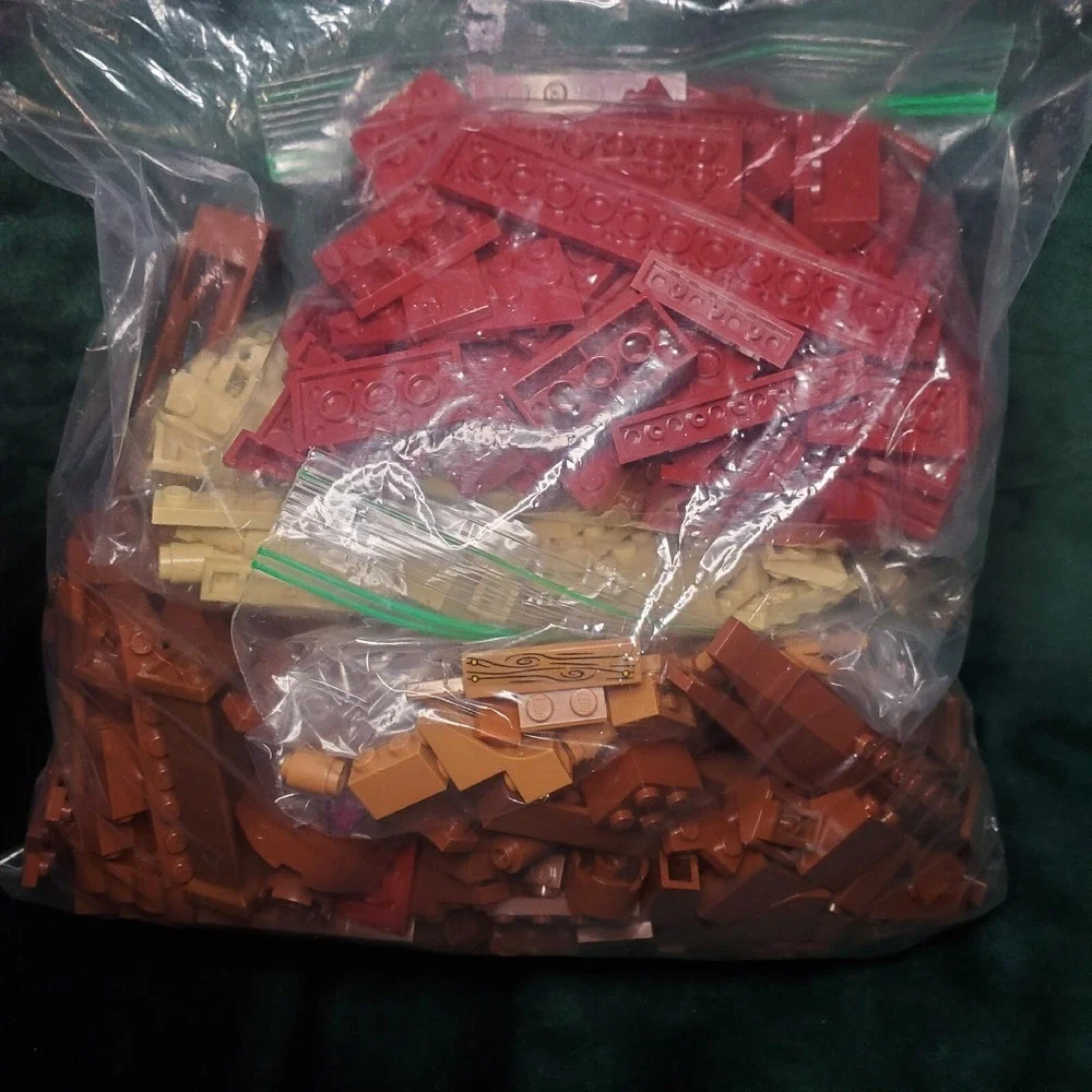 LEGO Mix Random Pieces Bulk Lot‎ Browns Bricks Just Over 1.75 Pounds One Gallon.